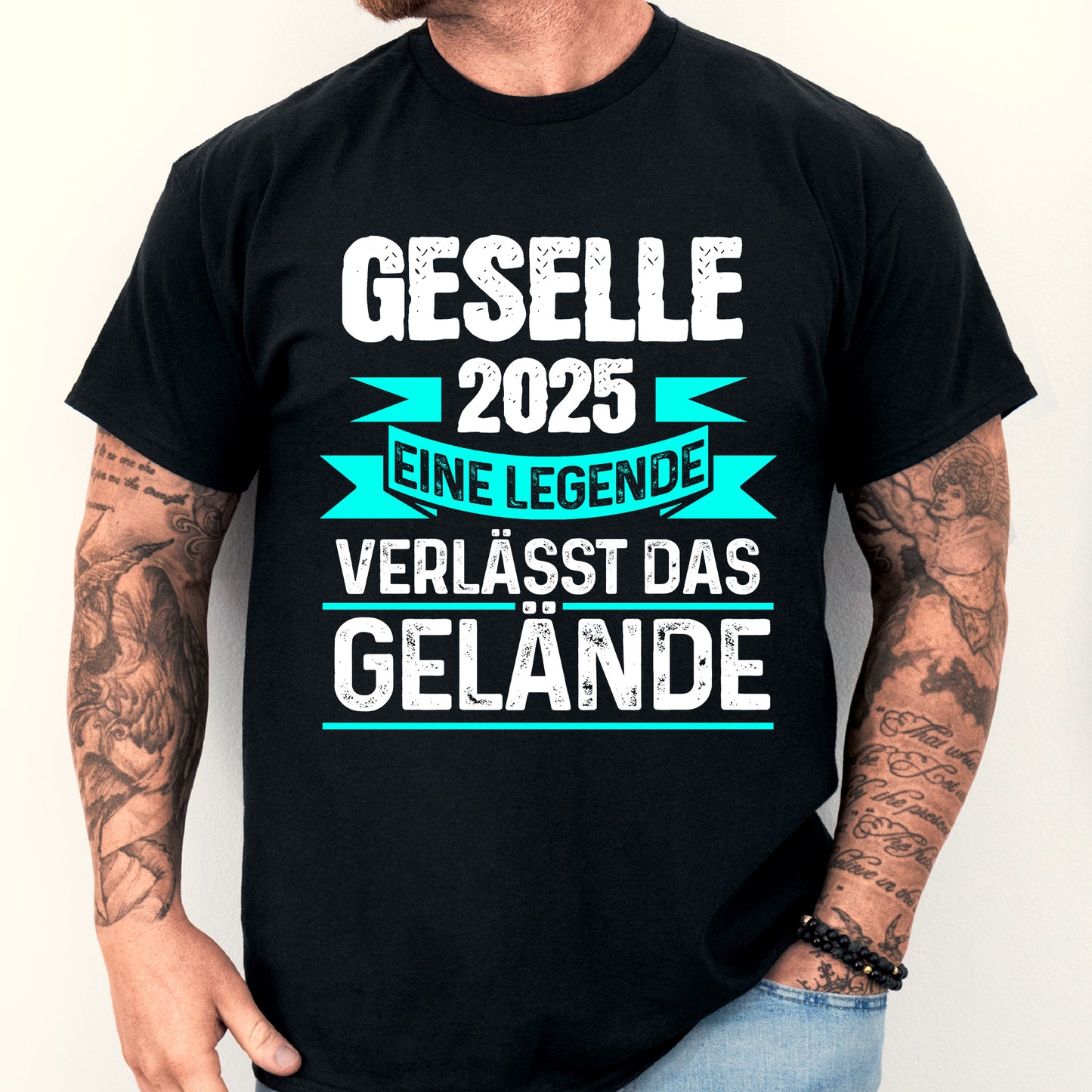 Gesellen Shirt mit der Aufschrift "Geselle 2025, eine Legende verlässt das Gelände, Gesellenbrief"