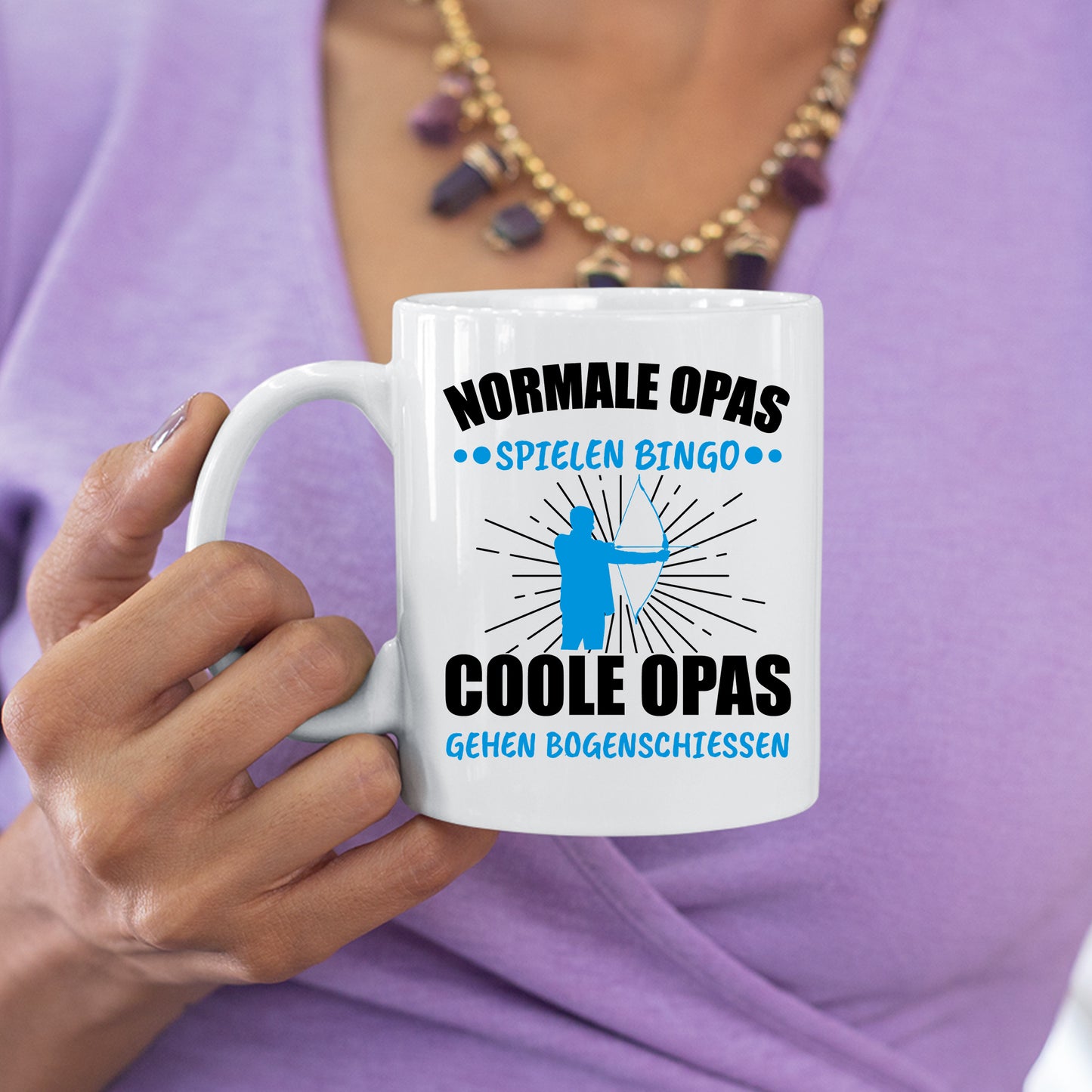 Bogenschießen Tasse | normale Opas spielen Bingo coole Opas gehen Bogenschiessen |