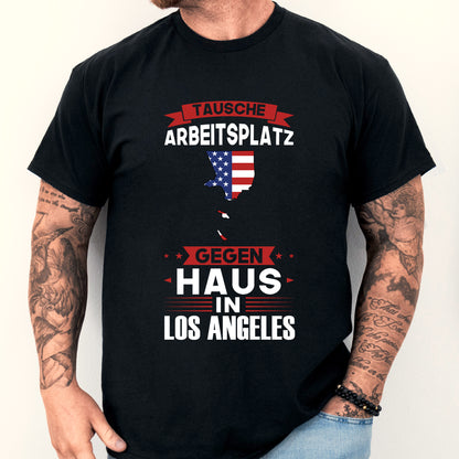 Mann trägt ein Los Angeles Shirt mit der Aufschrift "tausche Arbeitsplatz Geschenk American State".