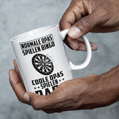 Dart Tasse | coole Opas spielen Dart  | Dartspieler Ruhestand Rentner
