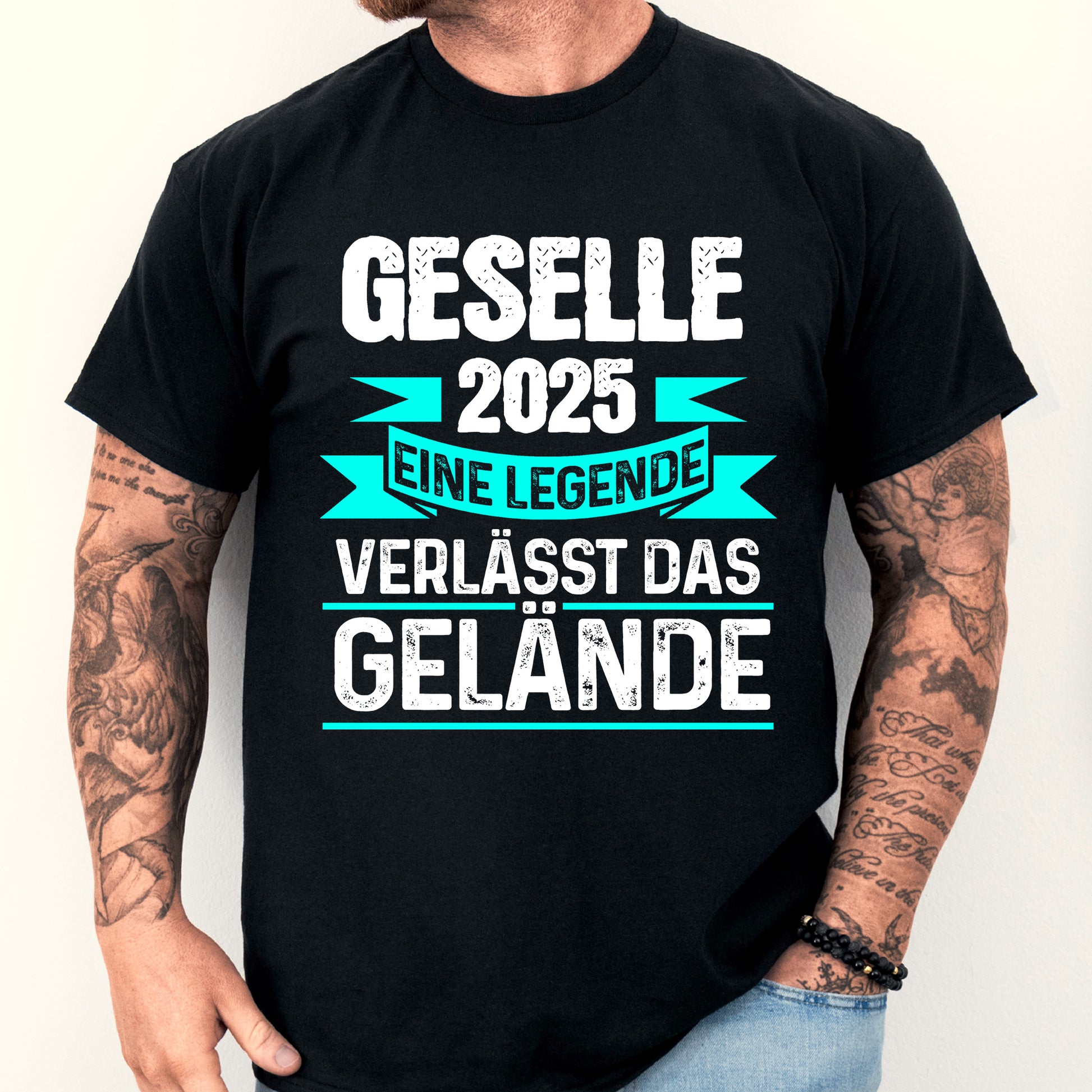 Gesellen Shirt mit der Aufschrift "Geselle 2025, eine Legende verlässt das Gelände, Gesellenbrief"