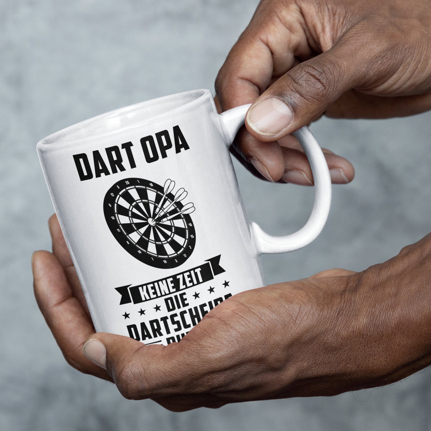 Dart Tasse | Dart Opa keine Zeit die Dartscheibe ruft! | Dartspieler Ruhestand Rentner