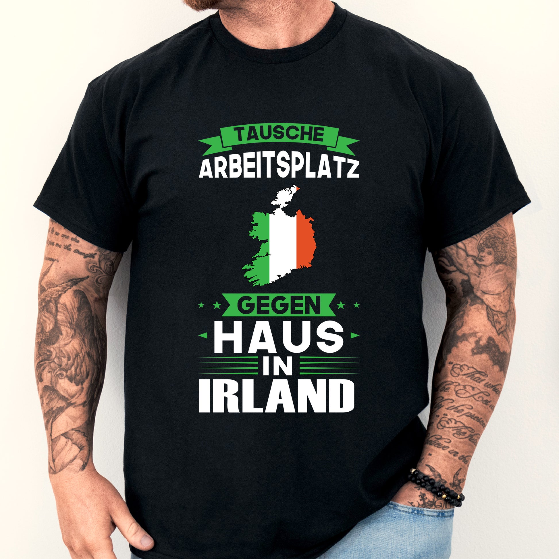 Mann trägt ein grünes Irland-Shirt mit der Aufschrift "tausche Arbeitsplatz Irisch Geschenk Ire"