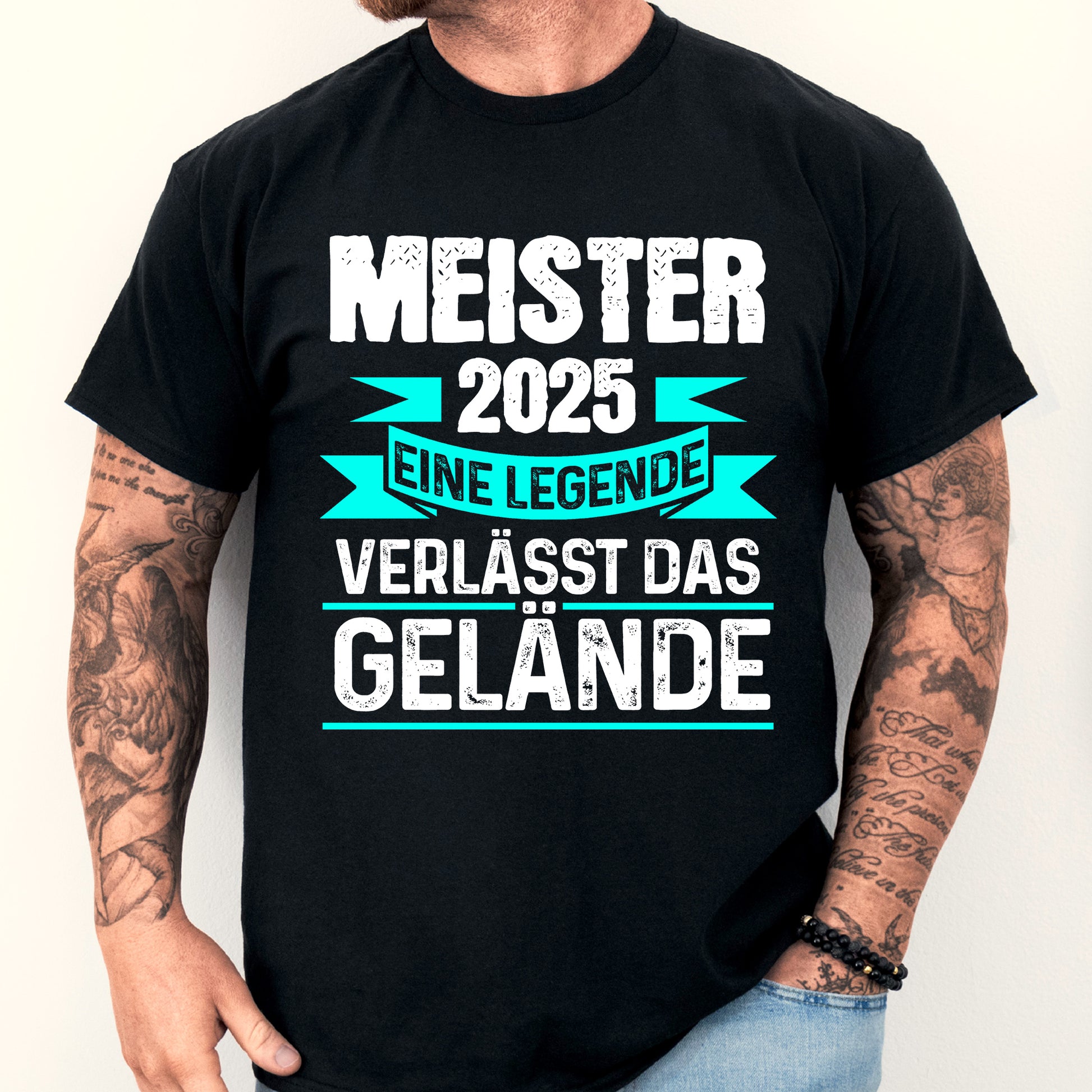Meister Shirt mit der Aufschrift "2025 eine Legende verlässt das Gelände Meisterbief"