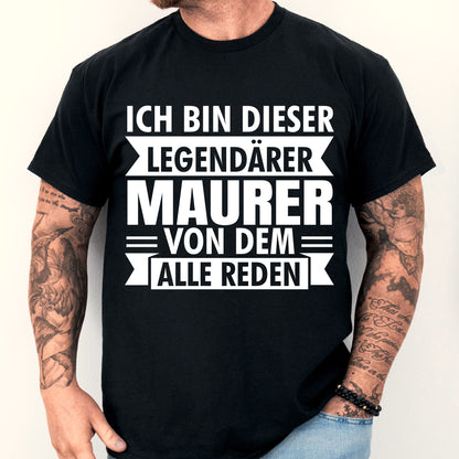Mann trägt ein T-Shirt mit der Aufschrift "legendärer Steinmetz Geschenk Stein" und einem Maurer-Design.