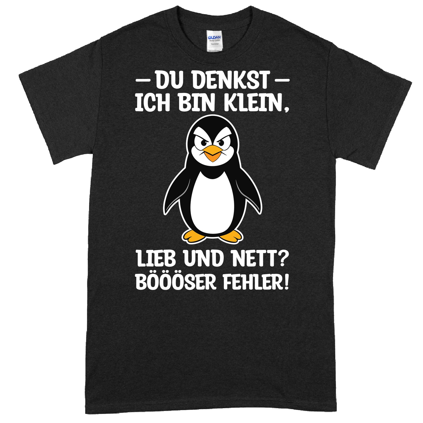 Design eines Shirts mit dem Text "du denkst ich bin klein Süss Geschenk Böösse" in verspielter Schrift.