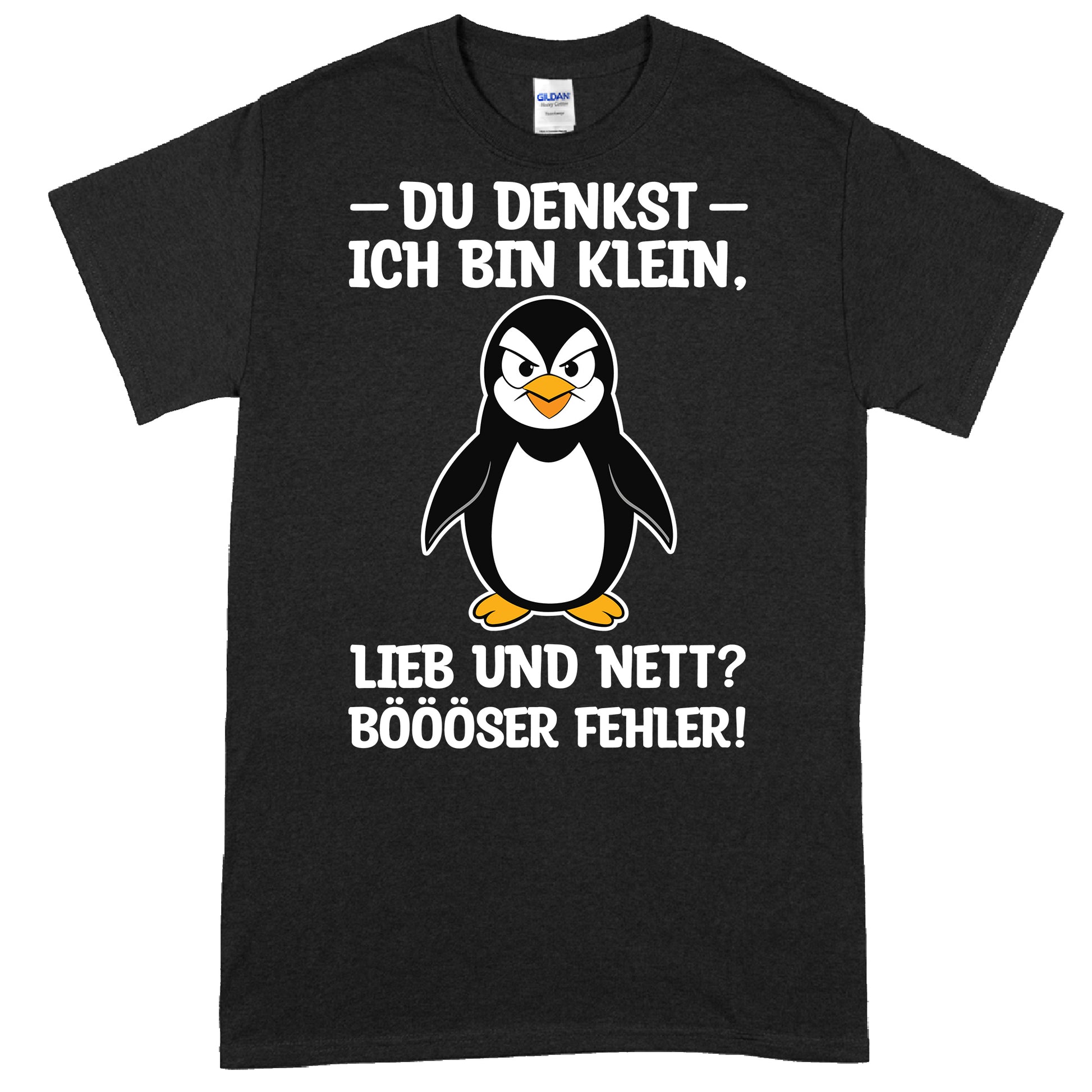 Design eines Shirts mit dem Text "du denkst ich bin klein Süss Geschenk Böösse" in verspielter Schrift.