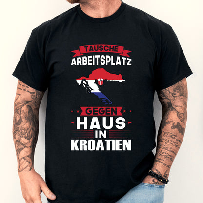 Mann trägt ein T-Shirt mit kroatischer Flagge und dem Text "tausche Arbeitsplatz Geschenk".